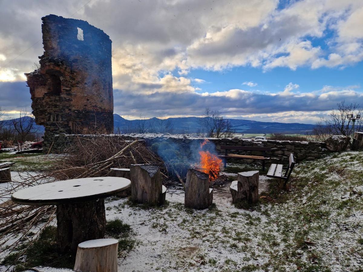 Penzion Hrad Doubravka Teplice Kültér fotó